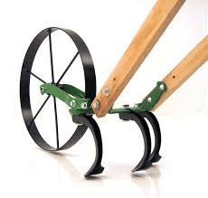 hoss-wheel-hoe The Hoss Wheel Hoe review